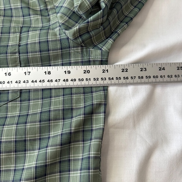 UNTUCKit Men's Slim Fit Green Plaid‎ Long Sleeve Button Shirt St. Patrick Day M - Picture 10 of 14